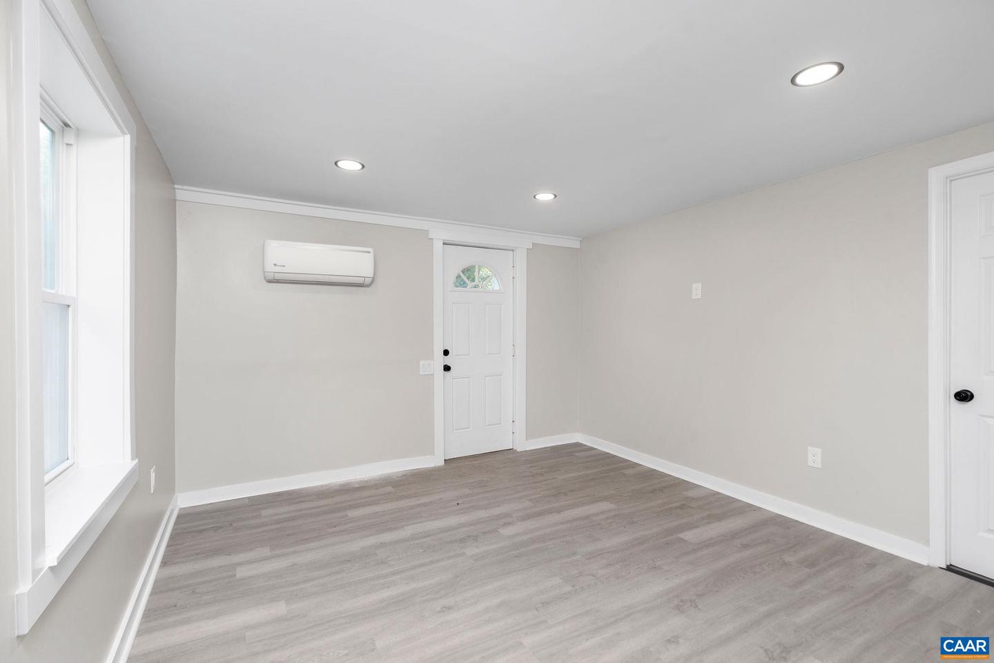 1805 SHENANDOAH AVE, WAYNESBORO, Virginia 22980, 3 Bedrooms Bedrooms, ,2 BathroomsBathrooms,Residential,For sale,1805 SHENANDOAH AVE,666666 MLS # 666666