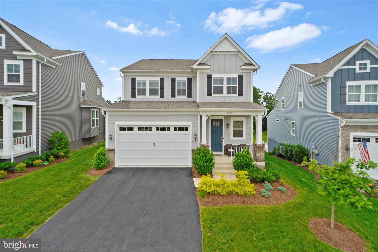 43441 BETTYS FARM DR, CHANTILLY, Virginia 20152, 4 Bedrooms Bedrooms, ,3 BathroomsBathrooms,Residential,For sale,43441 BETTYS FARM DR,VALO2102074 MLS # VALO2102074