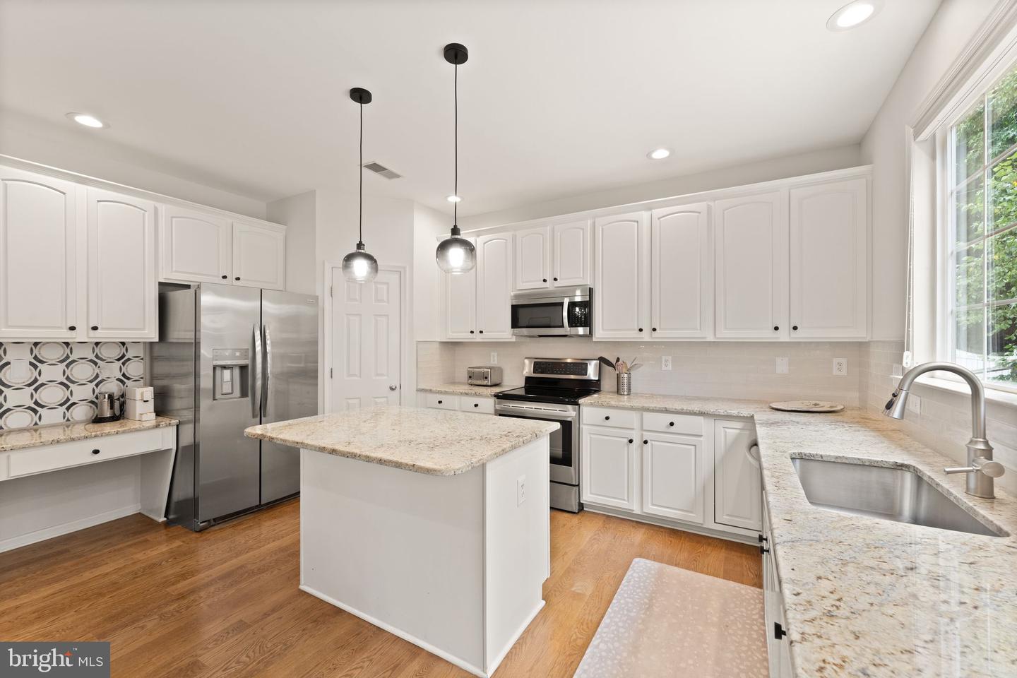 20642 LEWINS CT, STERLING, Virginia 20165, 5 Bedrooms Bedrooms, ,3 BathroomsBathrooms,Residential,For sale,20642 LEWINS CT,VALO2102088 MLS # VALO2102088