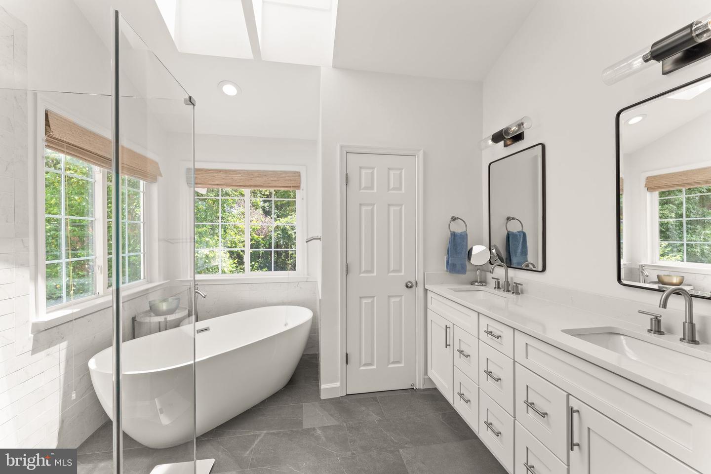 20642 LEWINS CT, STERLING, Virginia 20165, 5 Bedrooms Bedrooms, ,3 BathroomsBathrooms,Residential,For sale,20642 LEWINS CT,VALO2102088 MLS # VALO2102088