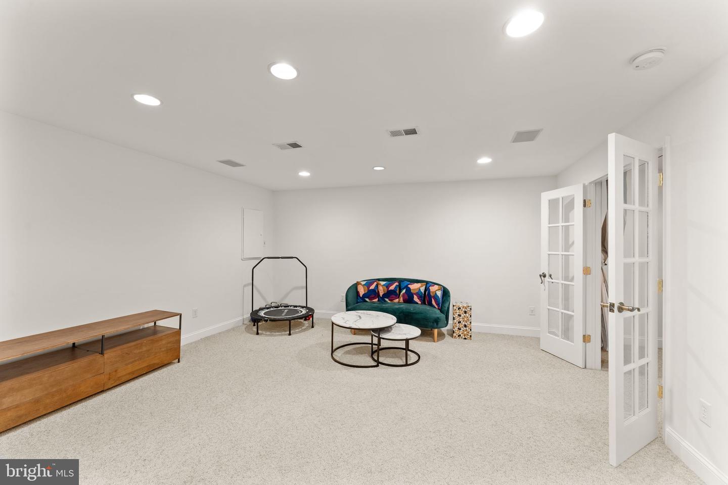 20642 LEWINS CT, STERLING, Virginia 20165, 5 Bedrooms Bedrooms, ,3 BathroomsBathrooms,Residential,For sale,20642 LEWINS CT,VALO2102088 MLS # VALO2102088