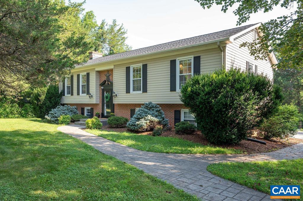 464 WOODLANDS RD, CHARLOTTESVILLE, Virginia 22901, 4 Bedrooms Bedrooms, ,3 BathroomsBathrooms,Residential,For sale,464 WOODLANDS RD,666672 MLS # 666672