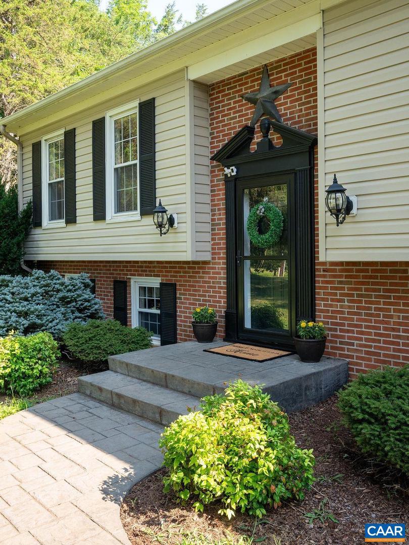 464 WOODLANDS RD, CHARLOTTESVILLE, Virginia 22901, 4 Bedrooms Bedrooms, ,3 BathroomsBathrooms,Residential,For sale,464 WOODLANDS RD,666672 MLS # 666672