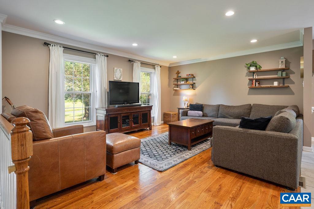 464 WOODLANDS RD, CHARLOTTESVILLE, Virginia 22901, 4 Bedrooms Bedrooms, ,3 BathroomsBathrooms,Residential,For sale,464 WOODLANDS RD,666672 MLS # 666672