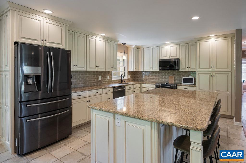 464 WOODLANDS RD, CHARLOTTESVILLE, Virginia 22901, 4 Bedrooms Bedrooms, ,3 BathroomsBathrooms,Residential,For sale,464 WOODLANDS RD,666672 MLS # 666672