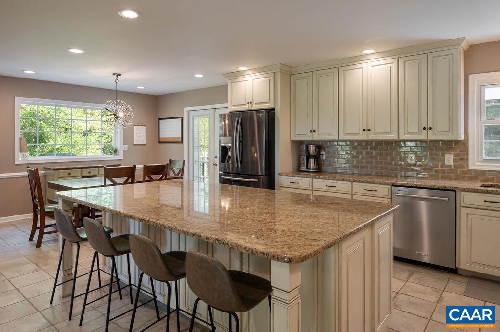 464 WOODLANDS RD, CHARLOTTESVILLE, Virginia 22901, 4 Bedrooms Bedrooms, ,3 BathroomsBathrooms,Residential,For sale,464 WOODLANDS RD,666672 MLS # 666672