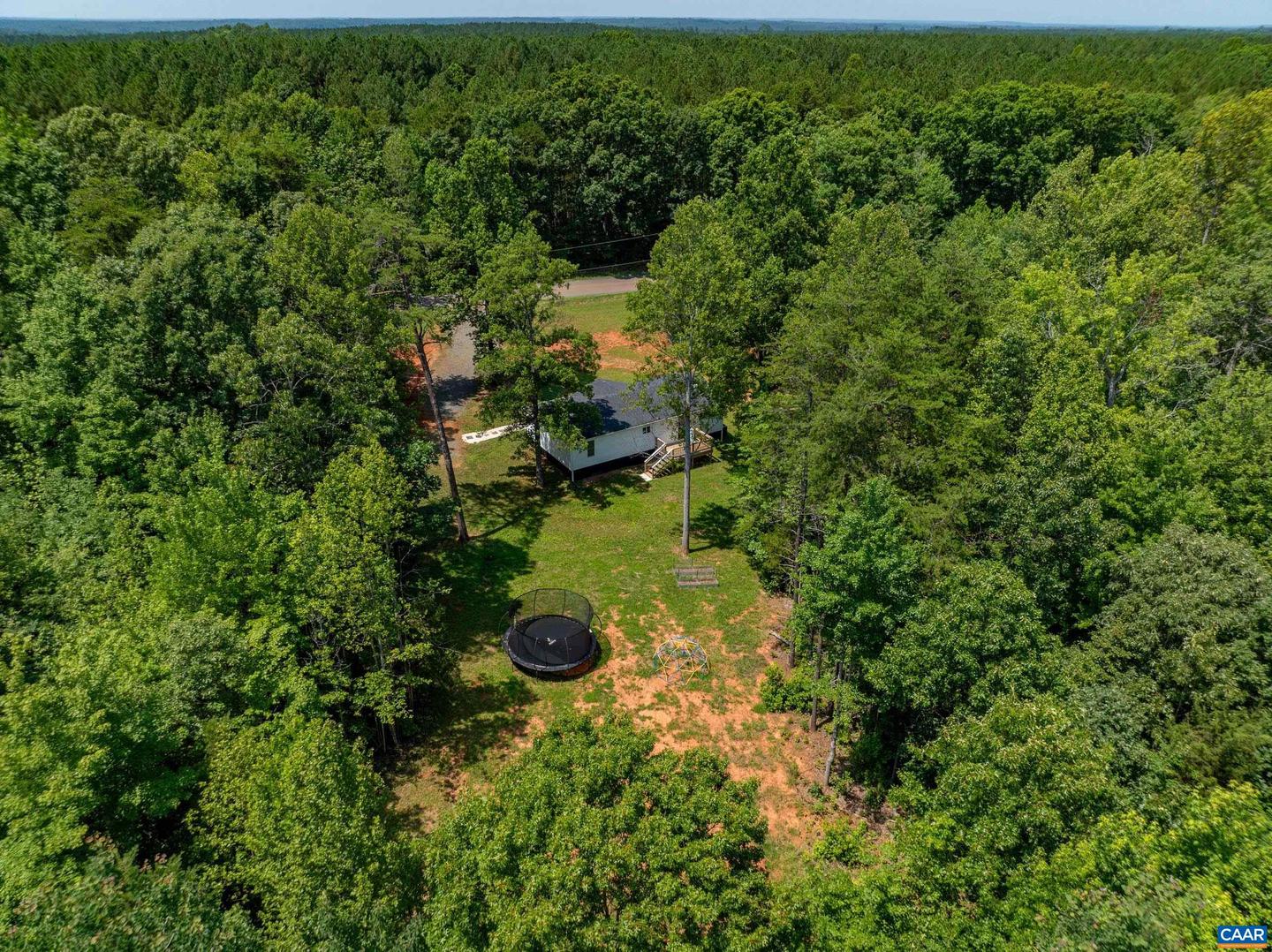 5998 COMMUNITY HOUSE RD, COLUMBIA, Virginia 23038, 3 Bedrooms Bedrooms, ,2 BathroomsBathrooms,Residential,For sale,5998 COMMUNITY HOUSE RD,666663 MLS # 666663