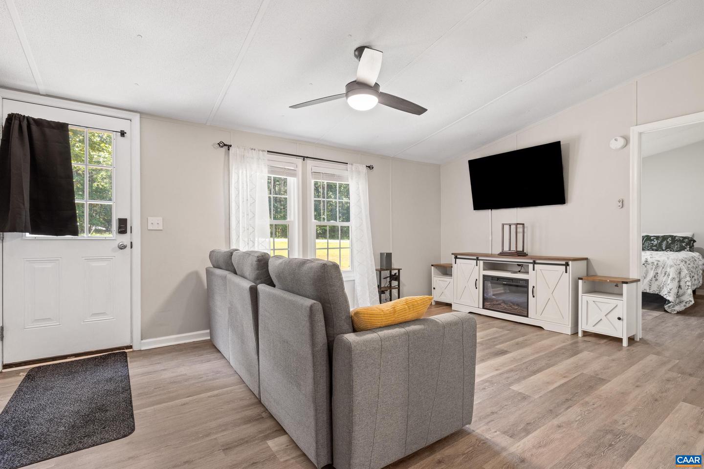 5998 COMMUNITY HOUSE RD, COLUMBIA, Virginia 23038, 3 Bedrooms Bedrooms, ,2 BathroomsBathrooms,Residential,For sale,5998 COMMUNITY HOUSE RD,666663 MLS # 666663