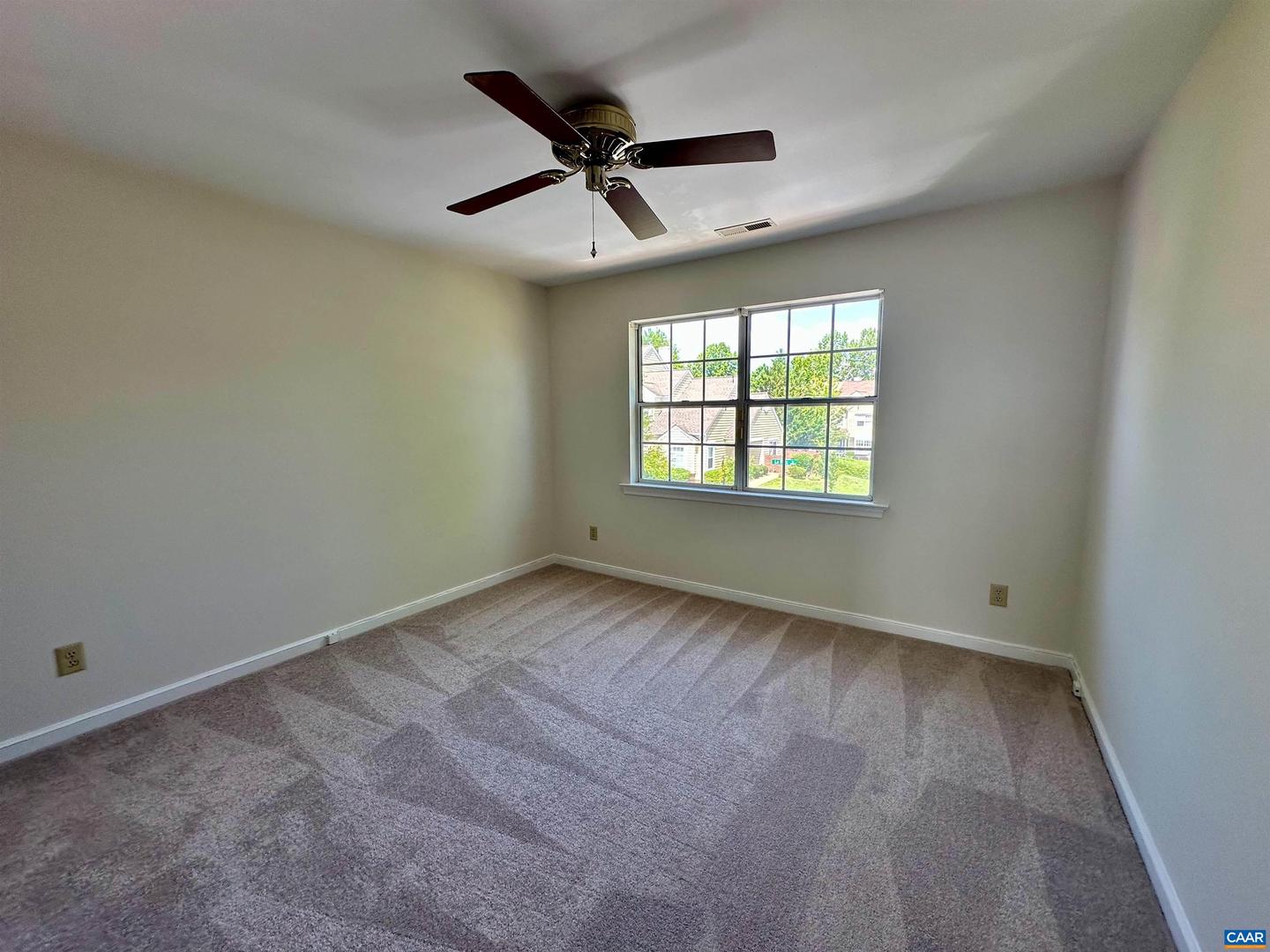 1375 LE PARC TER, CHARLOTTESVILLE, Virginia 22901, 2 Bedrooms Bedrooms, ,2 BathroomsBathrooms,Residential,For sale,1375 LE PARC TER,666736 MLS # 666736