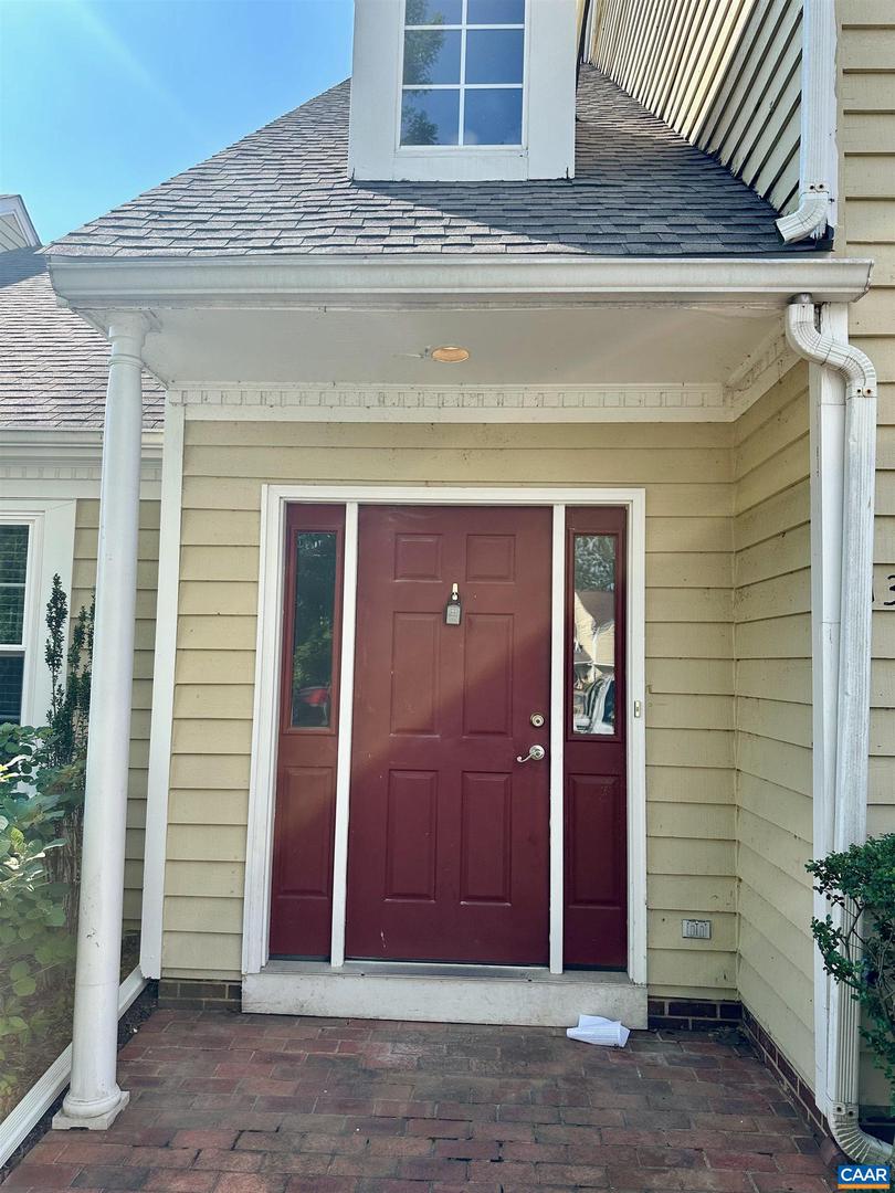 1375 LE PARC TER, CHARLOTTESVILLE, Virginia 22901, 2 Bedrooms Bedrooms, ,2 BathroomsBathrooms,Residential,For sale,1375 LE PARC TER,666736 MLS # 666736