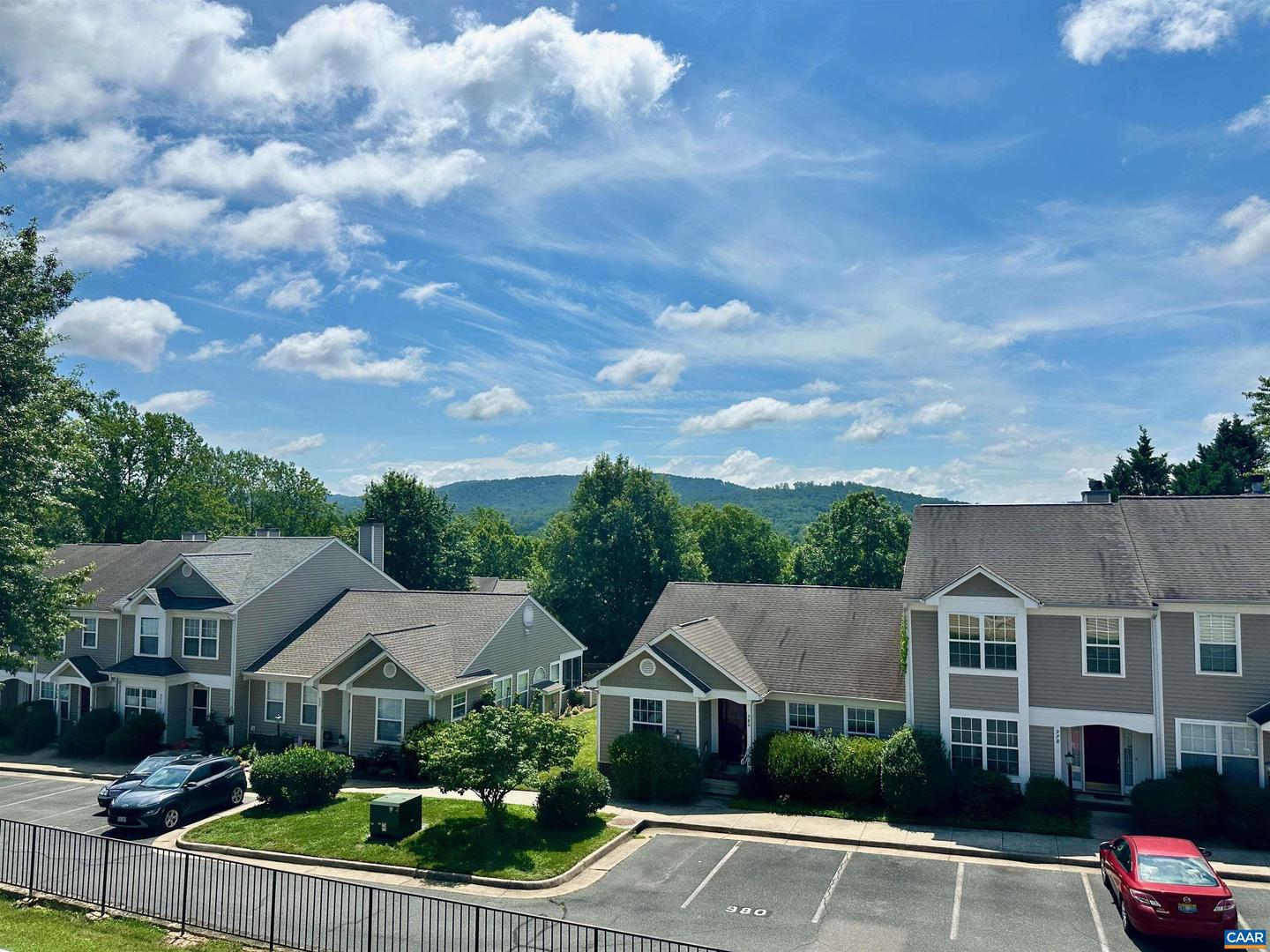 1375 LE PARC TER, CHARLOTTESVILLE, Virginia 22901, 2 Bedrooms Bedrooms, ,2 BathroomsBathrooms,Residential,For sale,1375 LE PARC TER,666736 MLS # 666736