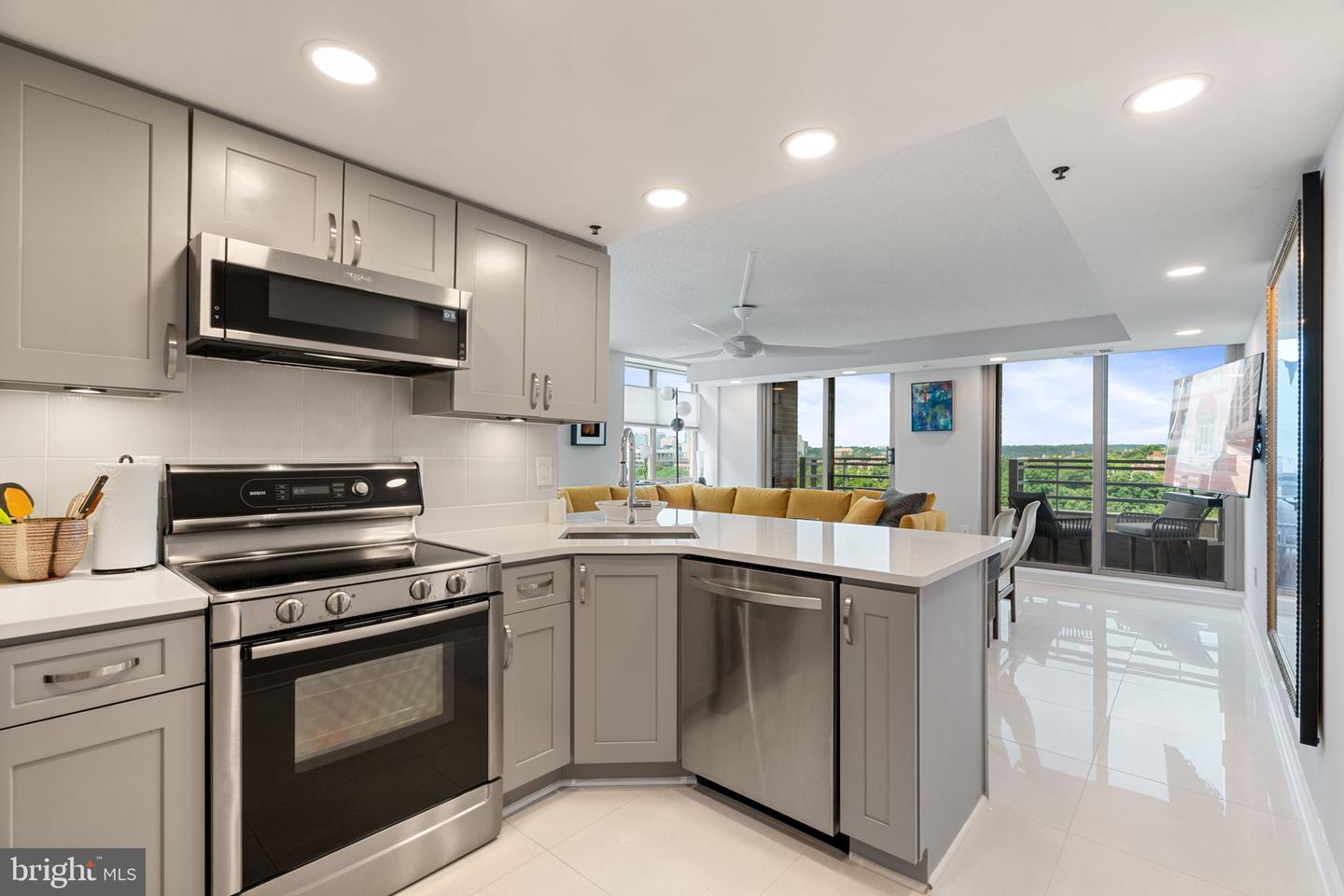 1275 25TH ST NW #710, WASHINGTON, District Of Columbia 20037, 2 Bedrooms Bedrooms, ,1 BathroomBathrooms,Residential,For sale,1275 25TH ST NW #710,DCDC2210372 MLS # DCDC2210372