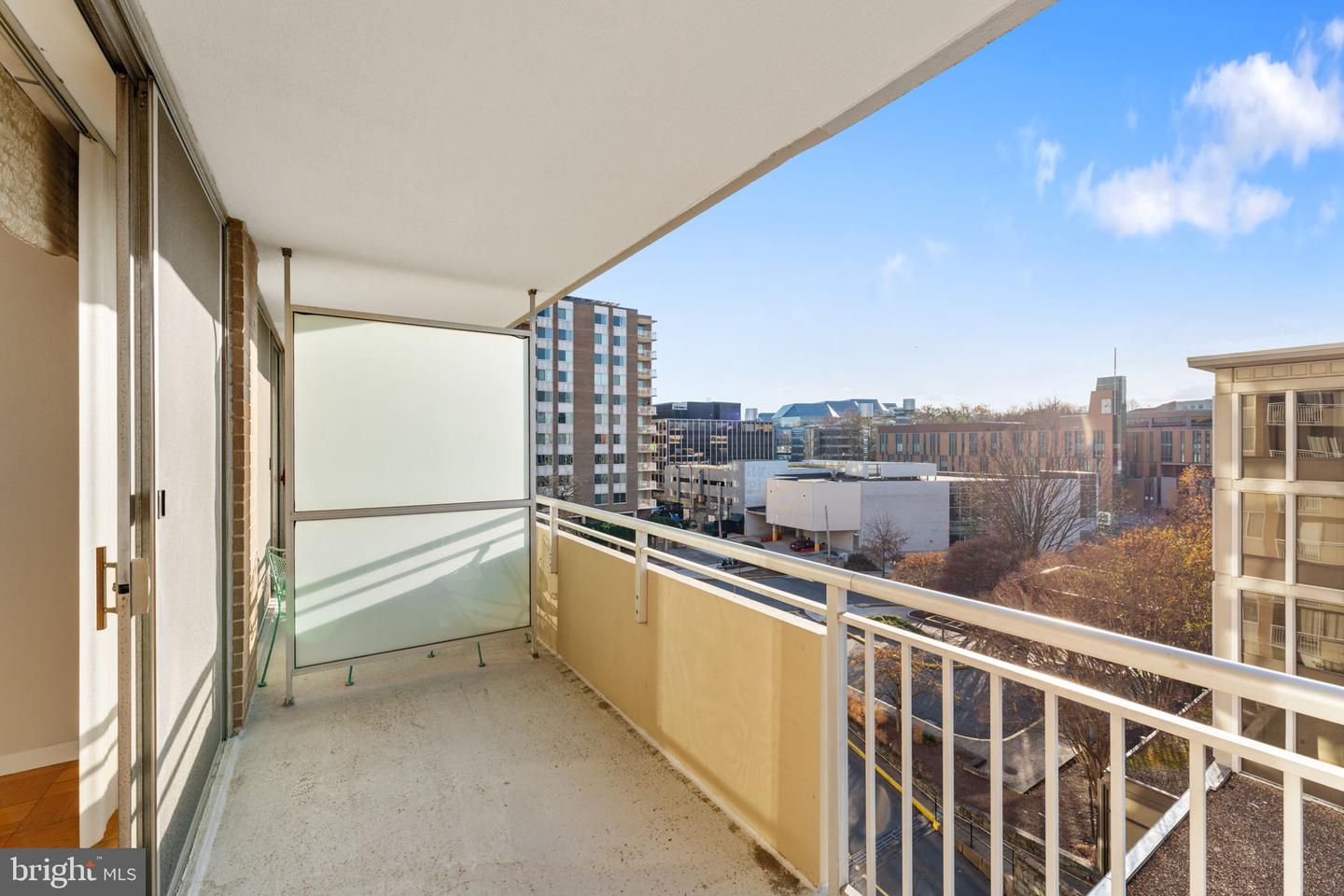 3001 VEAZEY TER NW #1008, WASHINGTON, District Of Columbia 20008, 2 Bedrooms Bedrooms, ,2 BathroomsBathrooms,Residential,For sale,3001 VEAZEY TER NW #1008,DCDC2210376 MLS # DCDC2210376