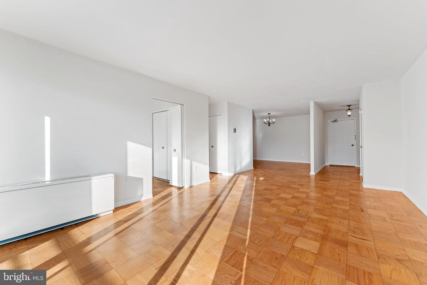3001 VEAZEY TER NW #1008, WASHINGTON, District Of Columbia 20008, 2 Bedrooms Bedrooms, ,2 BathroomsBathrooms,Residential,For sale,3001 VEAZEY TER NW #1008,DCDC2210376 MLS # DCDC2210376