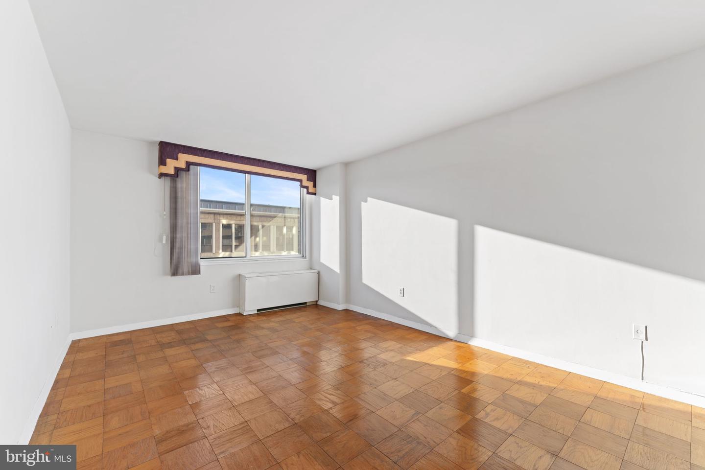 3001 VEAZEY TER NW #1008, WASHINGTON, District Of Columbia 20008, 2 Bedrooms Bedrooms, ,2 BathroomsBathrooms,Residential,For sale,3001 VEAZEY TER NW #1008,DCDC2210376 MLS # DCDC2210376