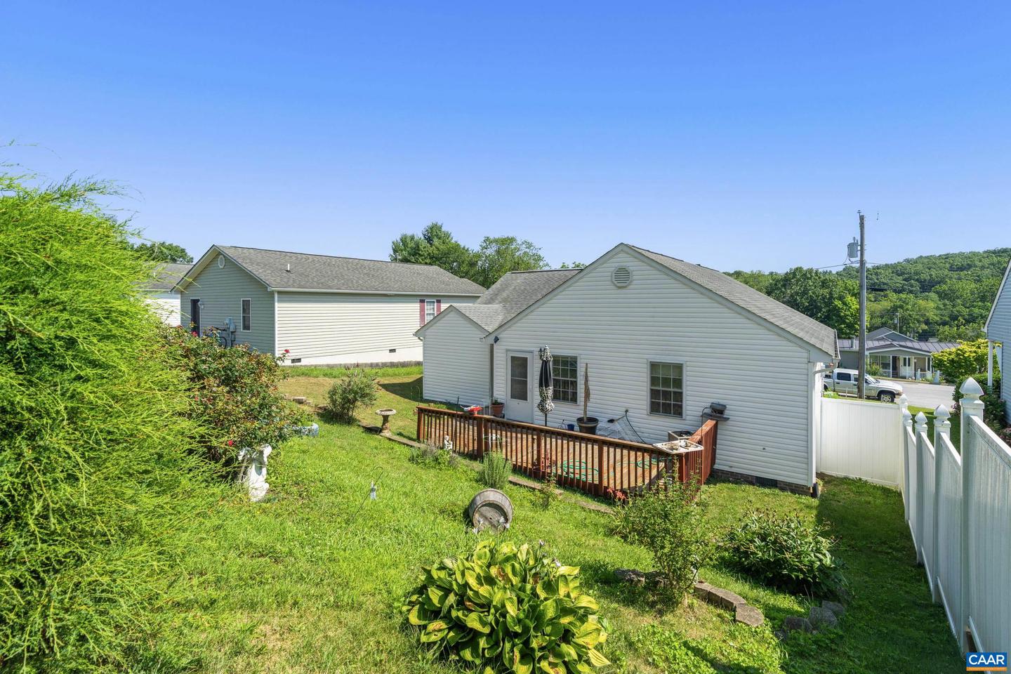 1314 3RD ST, WAYNESBORO, Virginia 22980, 2 Bedrooms Bedrooms, ,2 BathroomsBathrooms,Residential,For sale,1314 3RD ST,666751 MLS # 666751