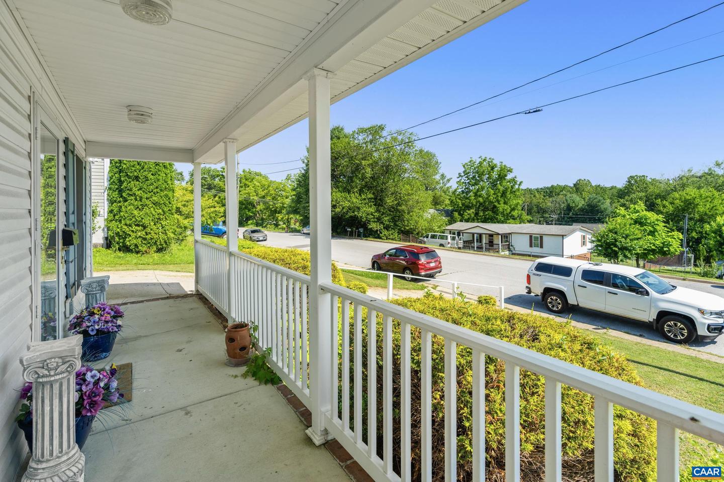 1314 3RD ST, WAYNESBORO, Virginia 22980, 2 Bedrooms Bedrooms, ,2 BathroomsBathrooms,Residential,For sale,1314 3RD ST,666751 MLS # 666751