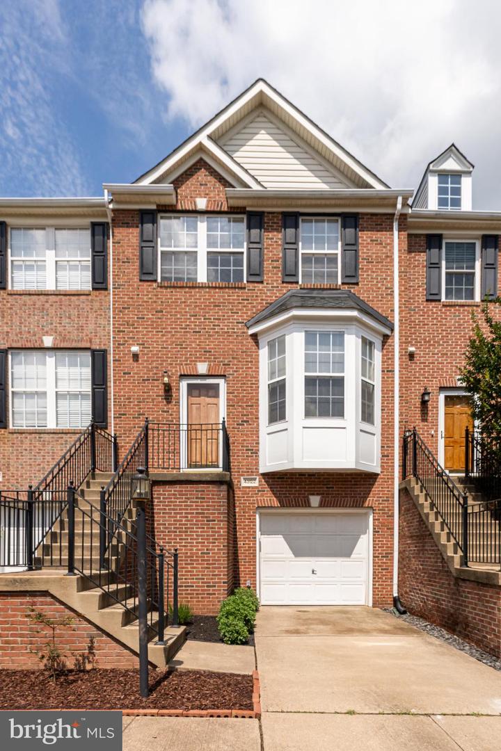 43122 FOREST EDGE SQ, ASHBURN, Virginia 20148, 3 Bedrooms Bedrooms, ,2 BathroomsBathrooms,Residential,For sale,43122 FOREST EDGE SQ,VALO2102140 MLS # VALO2102140