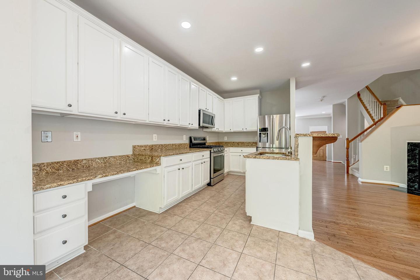 43122 FOREST EDGE SQ, ASHBURN, Virginia 20148, 3 Bedrooms Bedrooms, ,2 BathroomsBathrooms,Residential,For sale,43122 FOREST EDGE SQ,VALO2102140 MLS # VALO2102140