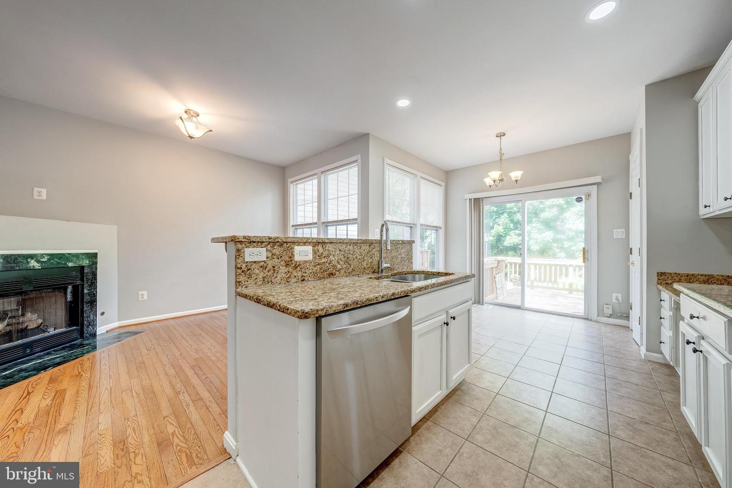 43122 FOREST EDGE SQ, ASHBURN, Virginia 20148, 3 Bedrooms Bedrooms, ,2 BathroomsBathrooms,Residential,For sale,43122 FOREST EDGE SQ,VALO2102140 MLS # VALO2102140