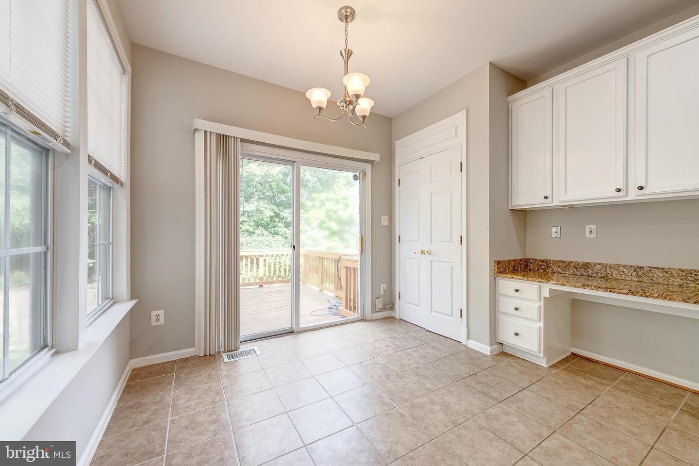 43122 FOREST EDGE SQ, ASHBURN, Virginia 20148, 3 Bedrooms Bedrooms, ,2 BathroomsBathrooms,Residential,For sale,43122 FOREST EDGE SQ,VALO2102140 MLS # VALO2102140