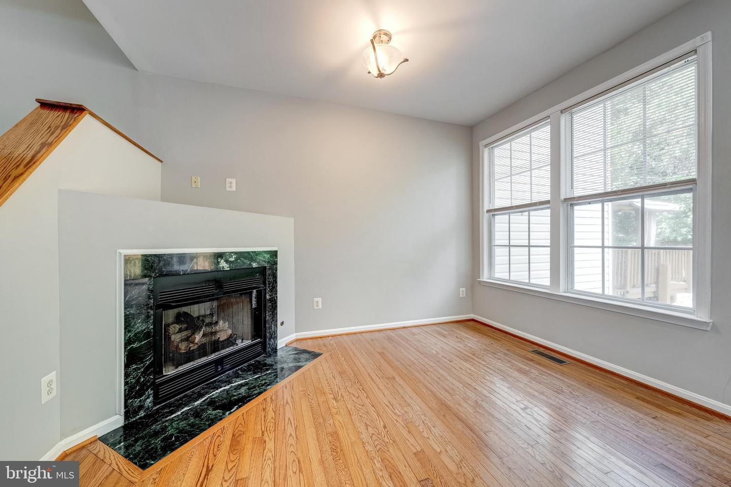 43122 FOREST EDGE SQ, ASHBURN, Virginia 20148, 3 Bedrooms Bedrooms, ,2 BathroomsBathrooms,Residential,For sale,43122 FOREST EDGE SQ,VALO2102140 MLS # VALO2102140