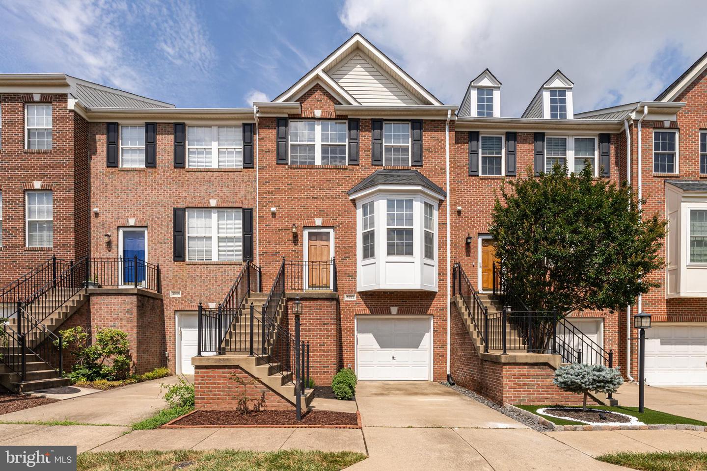 43122 FOREST EDGE SQ, ASHBURN, Virginia 20148, 3 Bedrooms Bedrooms, ,2 BathroomsBathrooms,Residential,For sale,43122 FOREST EDGE SQ,VALO2102140 MLS # VALO2102140