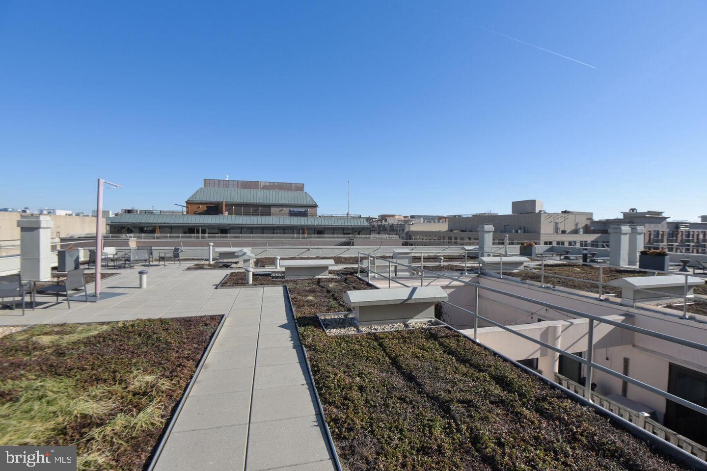 2501 M ST NW #701, WASHINGTON, District Of Columbia 20037, 2 Bedrooms Bedrooms, ,2 BathroomsBathrooms,Residential,For sale,2501 M ST NW #701,DCDC2210386 MLS # DCDC2210386