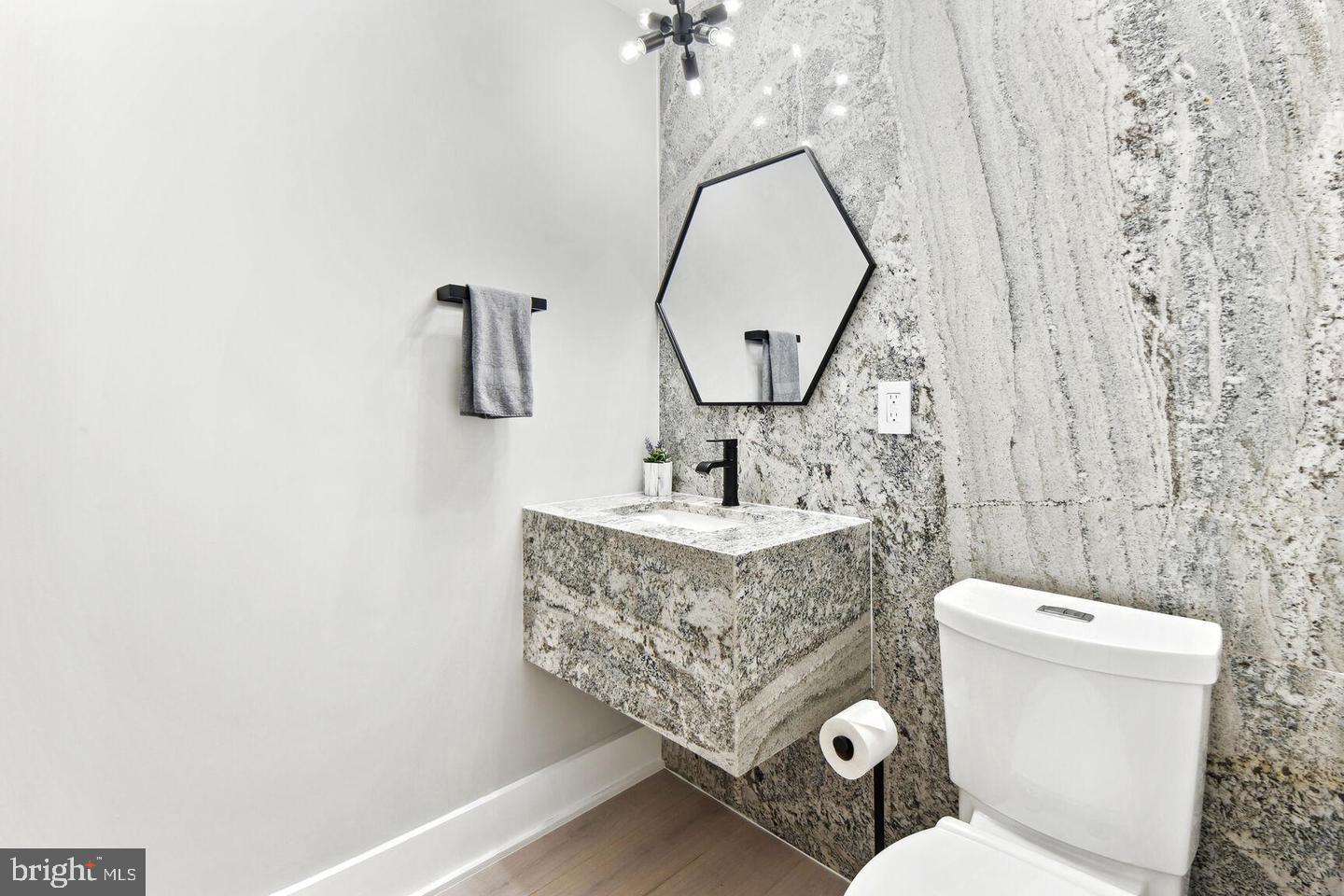2501 M ST NW #701, WASHINGTON, District Of Columbia 20037, 2 Bedrooms Bedrooms, ,2 BathroomsBathrooms,Residential,For sale,2501 M ST NW #701,DCDC2210386 MLS # DCDC2210386