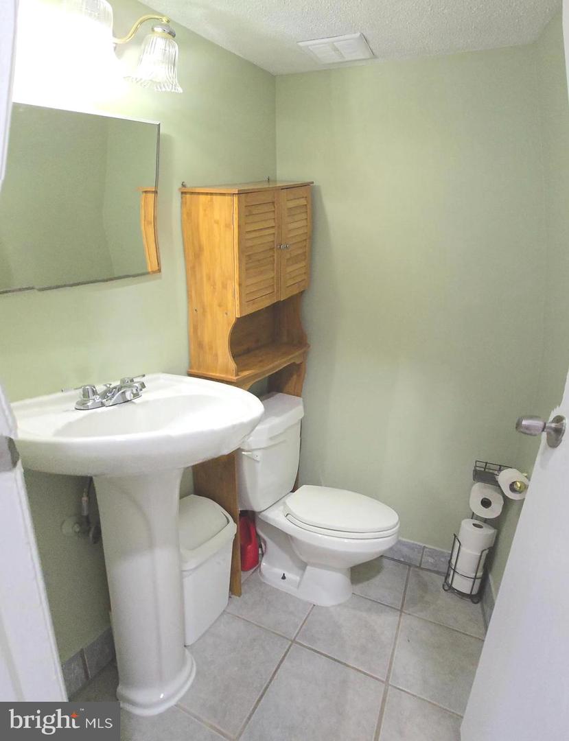5035 AMERICANA DR, ANNANDALE, Virginia 22003, 4 Bedrooms Bedrooms, ,2 BathroomsBathrooms,Residential,For sale,5035 AMERICANA DR,VAFX2255524 MLS # VAFX2255524