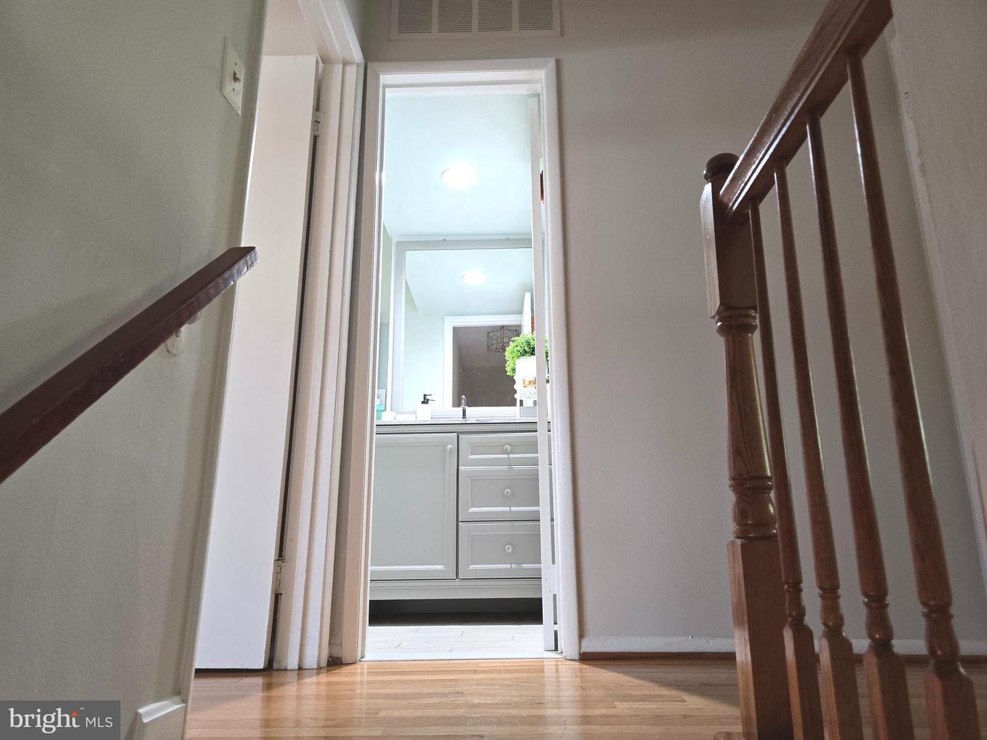 5035 AMERICANA DR, ANNANDALE, Virginia 22003, 4 Bedrooms Bedrooms, ,2 BathroomsBathrooms,Residential,For sale,5035 AMERICANA DR,VAFX2255524 MLS # VAFX2255524
