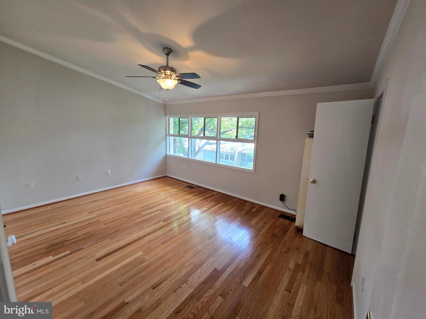 5035 AMERICANA DR, ANNANDALE, Virginia 22003, 4 Bedrooms Bedrooms, ,2 BathroomsBathrooms,Residential,For sale,5035 AMERICANA DR,VAFX2255524 MLS # VAFX2255524