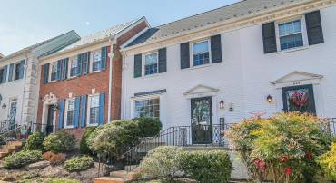 1146 WIMBLEDON DR, MCLEAN, Virginia 22101, 4 Bedrooms Bedrooms, ,2 BathroomsBathrooms,Residential,For sale,1146 WIMBLEDON DR,VAFX2225772 MLS # VAFX2225772