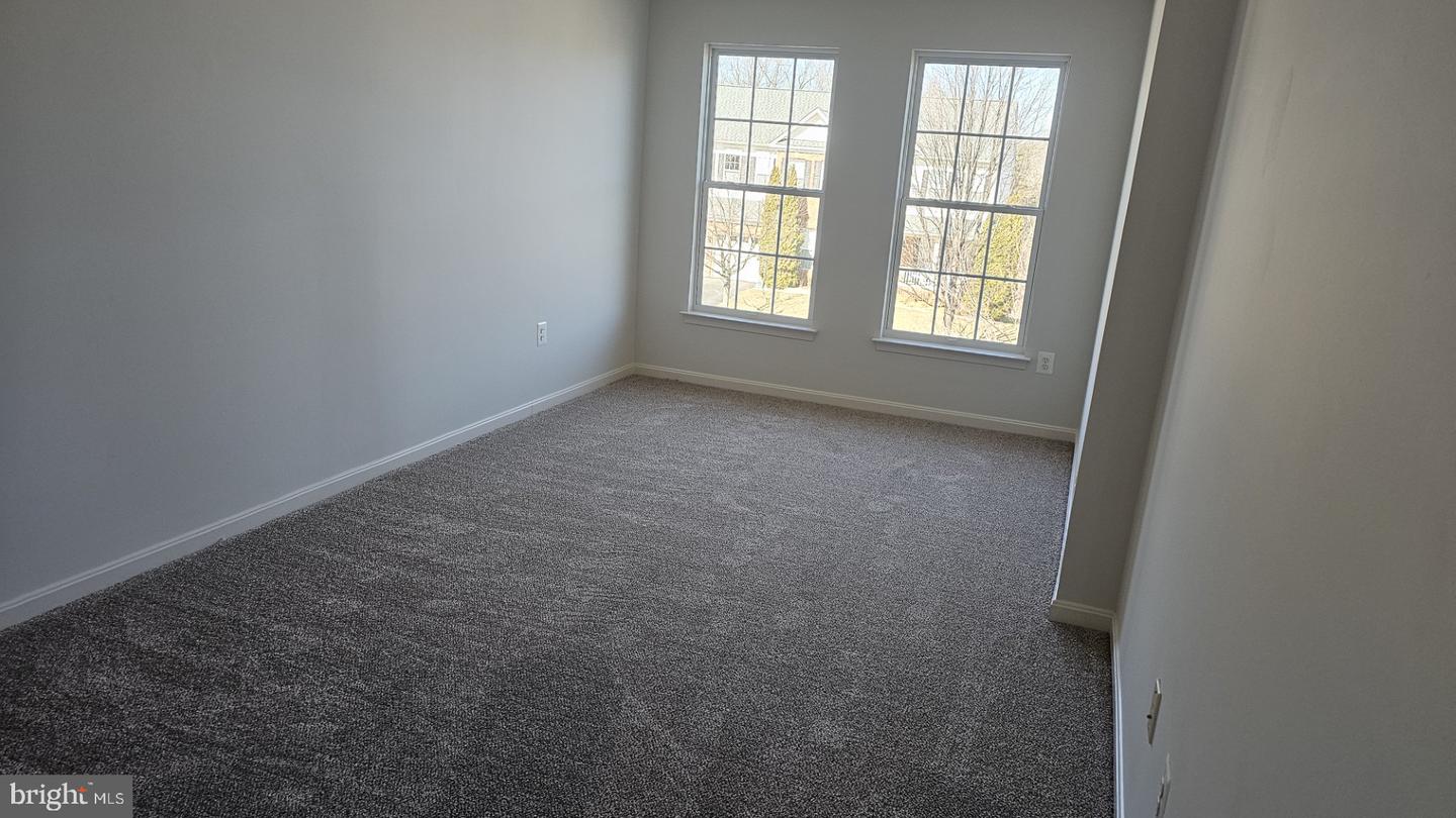 233 MACKENZIE LN, STEPHENSON, Virginia 22656, 5 Bedrooms Bedrooms, ,2 BathroomsBathrooms,Residential,For sale,233 MACKENZIE LN,VAFV2026728 MLS # VAFV2026728