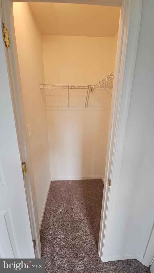 233 MACKENZIE LN, STEPHENSON, Virginia 22656, 5 Bedrooms Bedrooms, ,2 BathroomsBathrooms,Residential,For sale,233 MACKENZIE LN,VAFV2026728 MLS # VAFV2026728