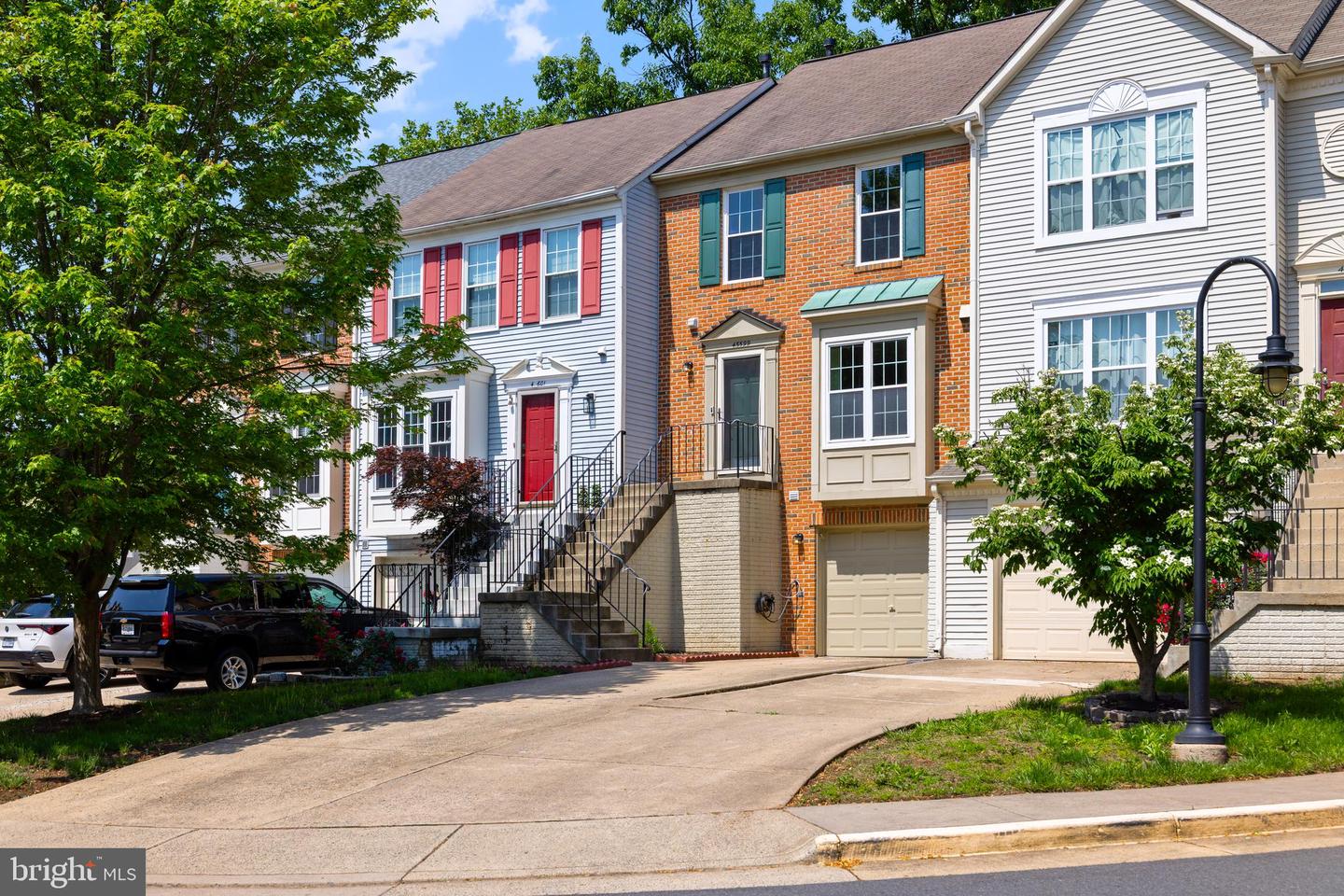 45599 WHITCOMB SQ, STERLING, Virginia 20166, 4 Bedrooms Bedrooms, 11 Rooms Rooms,3 BathroomsBathrooms,Residential,For sale,45599 WHITCOMB SQ,VALO2092998 MLS # VALO2092998