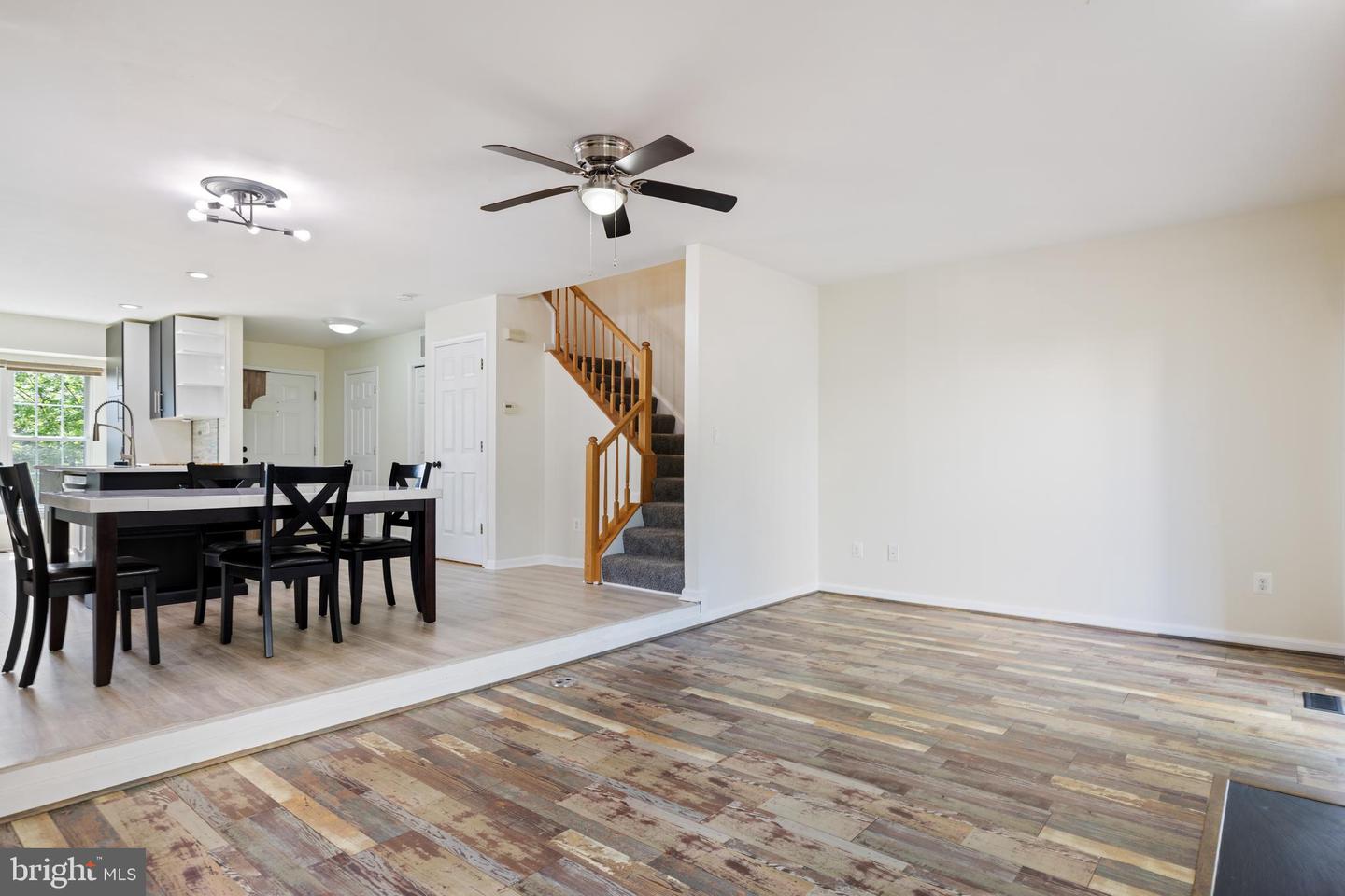 45599 WHITCOMB SQ, STERLING, Virginia 20166, 4 Bedrooms Bedrooms, 11 Rooms Rooms,3 BathroomsBathrooms,Residential,For sale,45599 WHITCOMB SQ,VALO2092998 MLS # VALO2092998