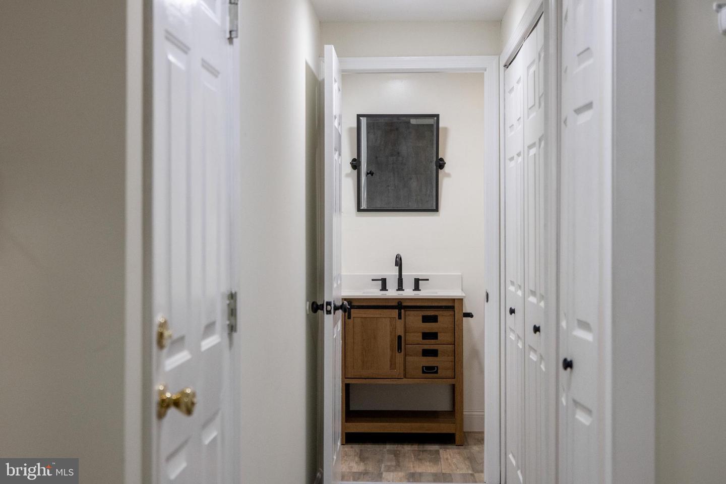 45599 WHITCOMB SQ, STERLING, Virginia 20166, 4 Bedrooms Bedrooms, 11 Rooms Rooms,3 BathroomsBathrooms,Residential,For sale,45599 WHITCOMB SQ,VALO2092998 MLS # VALO2092998