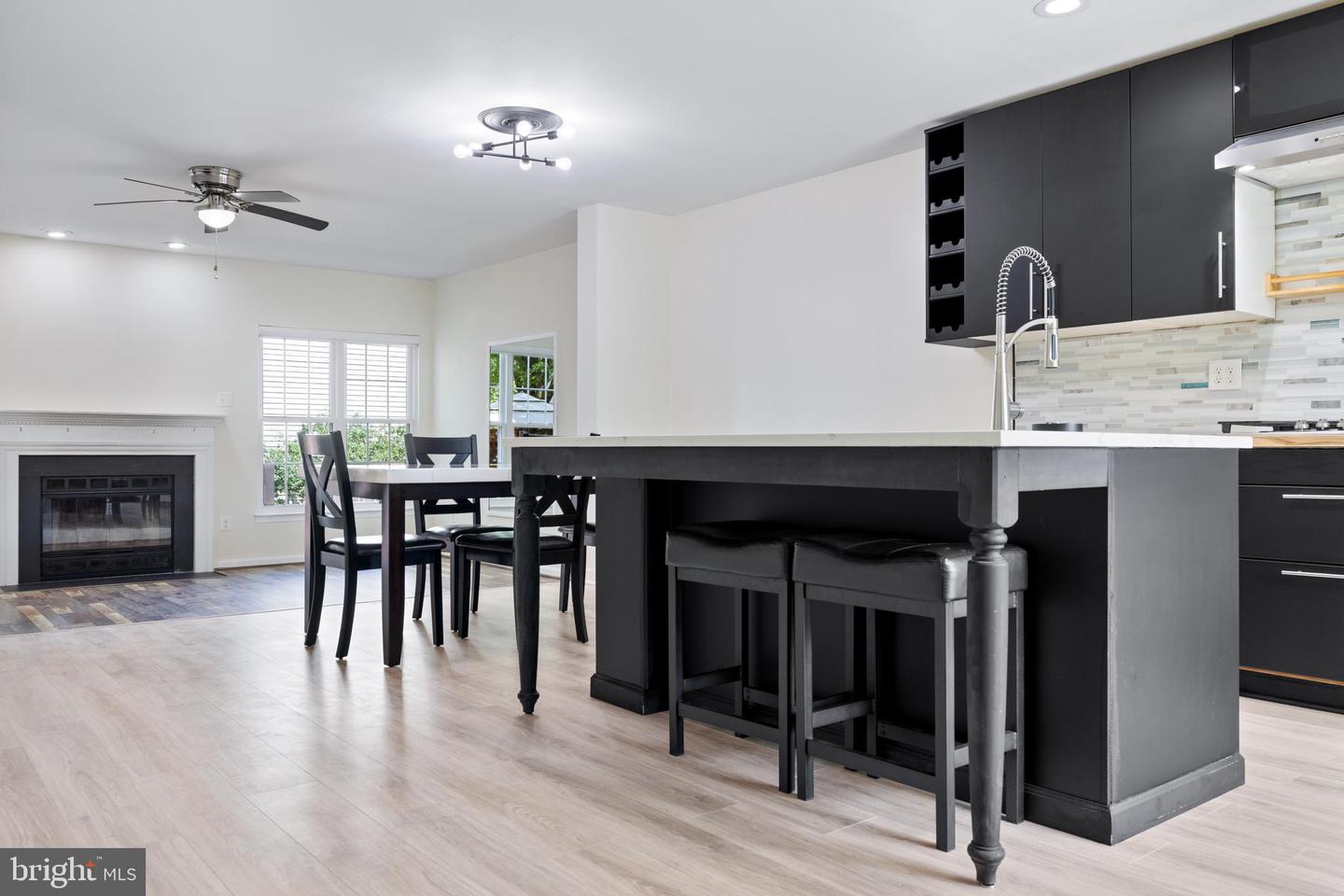 45599 WHITCOMB SQ, STERLING, Virginia 20166, 4 Bedrooms Bedrooms, 11 Rooms Rooms,3 BathroomsBathrooms,Residential,For sale,45599 WHITCOMB SQ,VALO2092998 MLS # VALO2092998