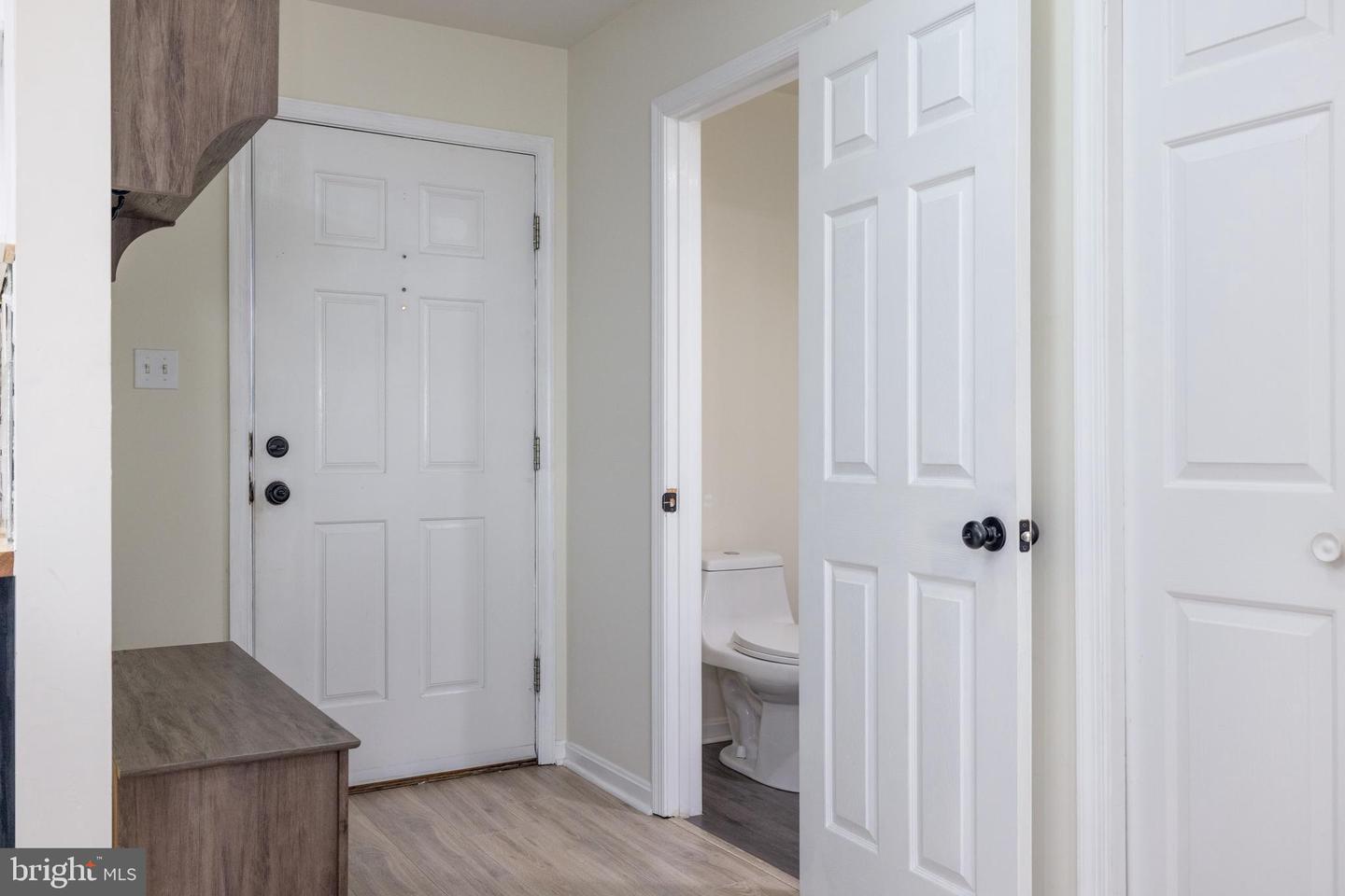 45599 WHITCOMB SQ, STERLING, Virginia 20166, 4 Bedrooms Bedrooms, 11 Rooms Rooms,3 BathroomsBathrooms,Residential,For sale,45599 WHITCOMB SQ,VALO2092998 MLS # VALO2092998