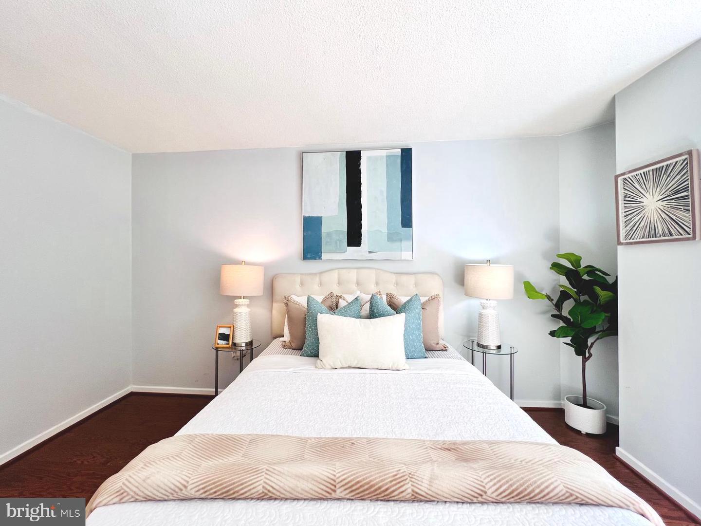 2111 WISCONSIN AVE NW #110, WASHINGTON, District Of Columbia 20007, 1 Bedroom Bedrooms, 3 Rooms Rooms,1 BathroomBathrooms,Residential,For sale,2111 WISCONSIN AVE NW #110,DCDC2197308 MLS # DCDC2197308