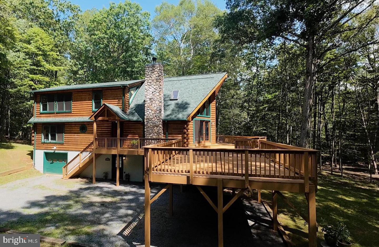 16091 GOSSUM CT, HAYMARKET, Virginia 20169, 4 Bedrooms Bedrooms, ,3 BathroomsBathrooms,Residential,For sale,16091 GOSSUM CT,VAPW2093558 MLS # VAPW2093558