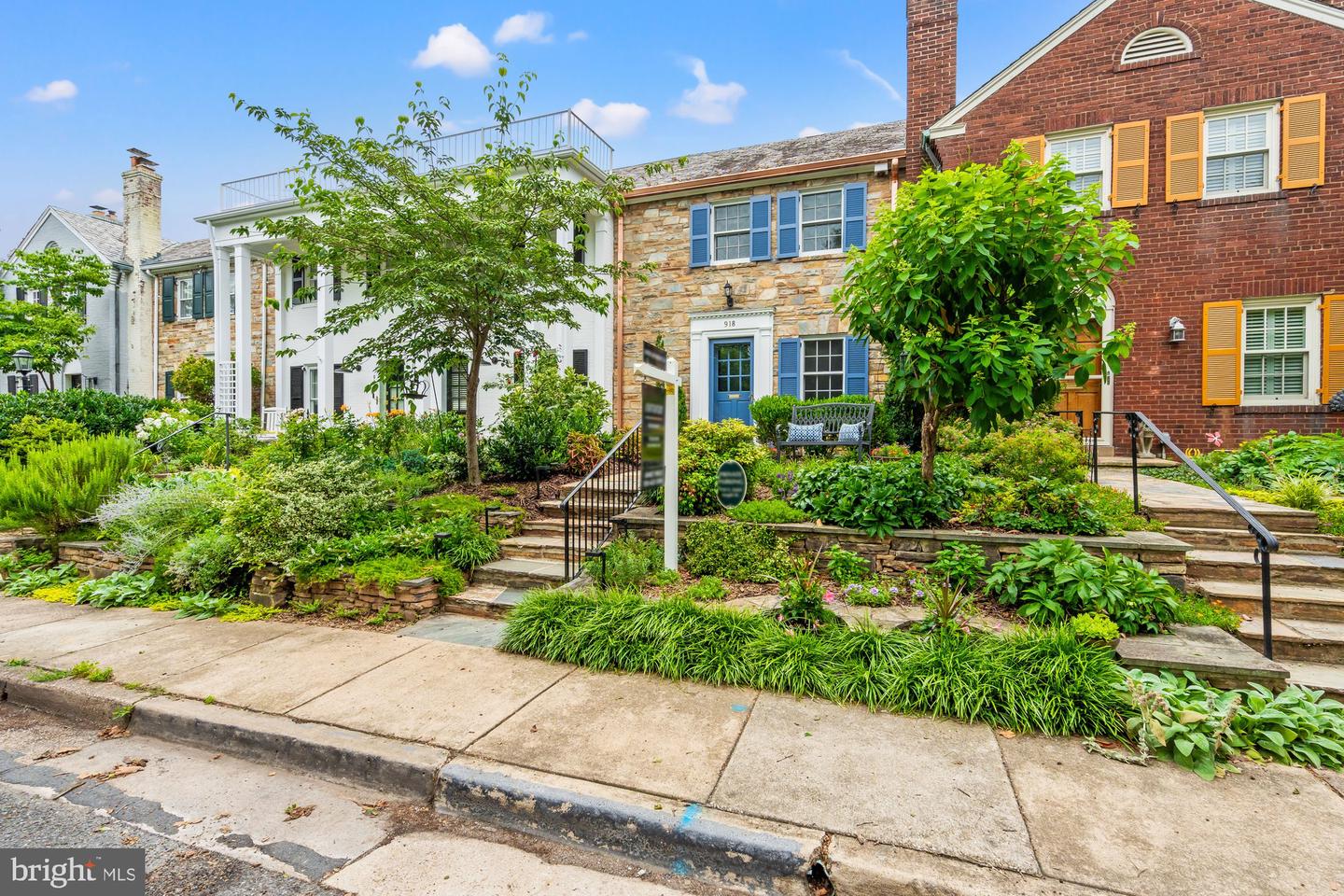918 S SAINT ASAPH ST, ALEXANDRIA, Virginia 22314, 2 Bedrooms Bedrooms, 8 Rooms Rooms,3 BathroomsBathrooms,Residential,For sale,918 S SAINT ASAPH ST,VAAX2045120 MLS # VAAX2045120