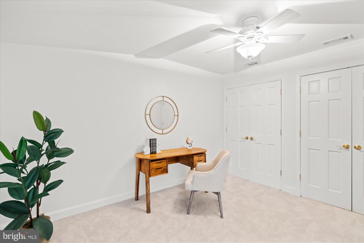 918 S SAINT ASAPH ST, ALEXANDRIA, Virginia 22314, 2 Bedrooms Bedrooms, 8 Rooms Rooms,3 BathroomsBathrooms,Residential,For sale,918 S SAINT ASAPH ST,VAAX2045120 MLS # VAAX2045120