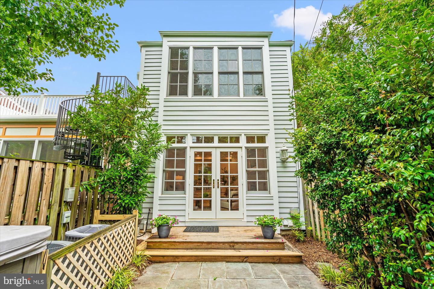 918 S SAINT ASAPH ST, ALEXANDRIA, Virginia 22314, 2 Bedrooms Bedrooms, 8 Rooms Rooms,3 BathroomsBathrooms,Residential,For sale,918 S SAINT ASAPH ST,VAAX2045120 MLS # VAAX2045120