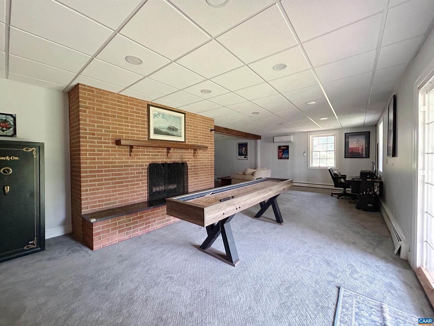 102 BOLLINGBROOK DR, CHARLOTTESVILLE, Virginia 22911, 3 Bedrooms Bedrooms, ,3 BathroomsBathrooms,Residential,For sale,102 BOLLINGBROOK DR,664326 MLS # 664326