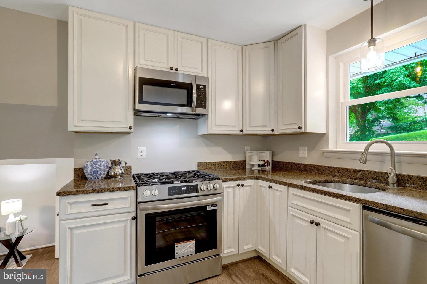 7507 MENDOTA PL, SPRINGFIELD, Virginia 22150, 4 Bedrooms Bedrooms, ,2 BathroomsBathrooms,Residential,For sale,7507 MENDOTA PL,VAFX2241042 MLS # VAFX2241042