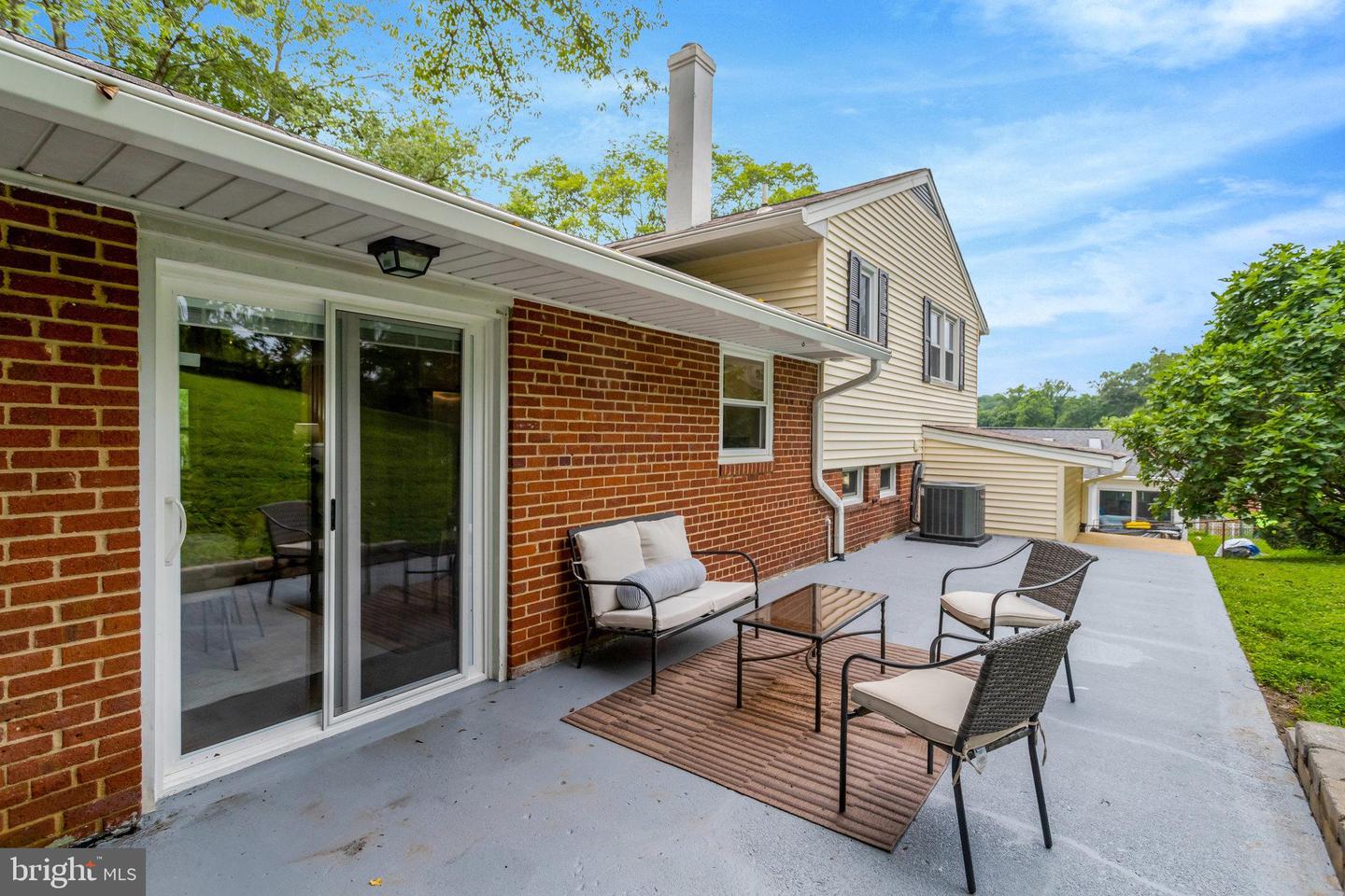 7507 MENDOTA PL, SPRINGFIELD, Virginia 22150, 4 Bedrooms Bedrooms, ,2 BathroomsBathrooms,Residential,For sale,7507 MENDOTA PL,VAFX2241042 MLS # VAFX2241042