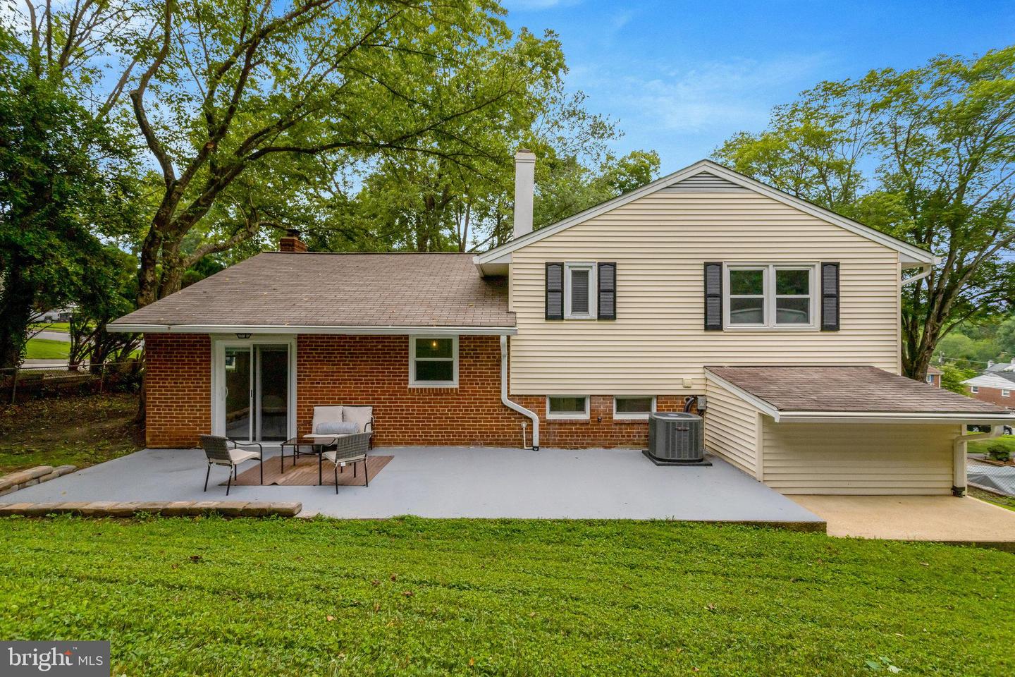 7507 MENDOTA PL, SPRINGFIELD, Virginia 22150, 4 Bedrooms Bedrooms, ,2 BathroomsBathrooms,Residential,For sale,7507 MENDOTA PL,VAFX2241042 MLS # VAFX2241042