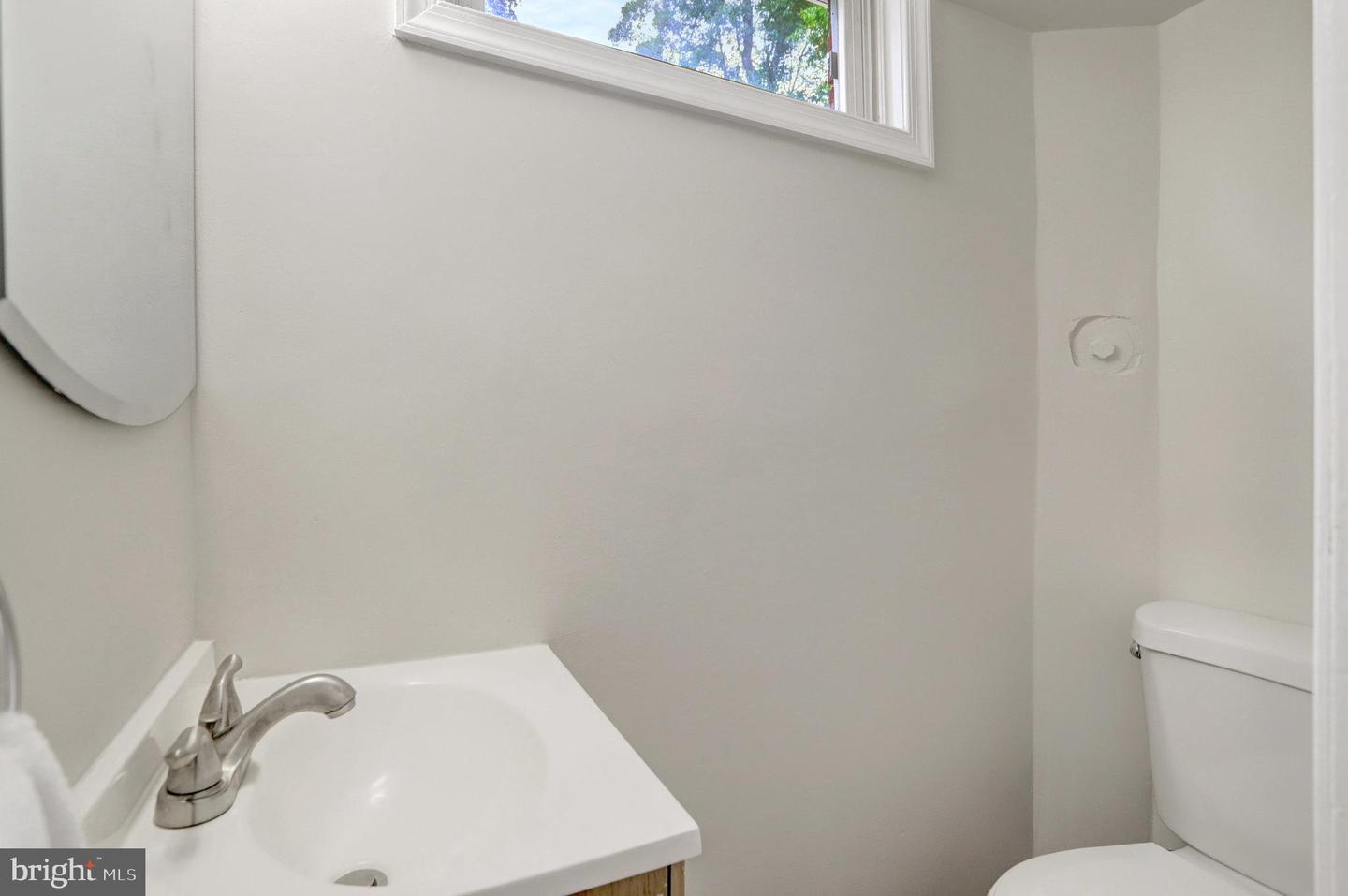 7507 MENDOTA PL, SPRINGFIELD, Virginia 22150, 4 Bedrooms Bedrooms, ,2 BathroomsBathrooms,Residential,For sale,7507 MENDOTA PL,VAFX2241042 MLS # VAFX2241042